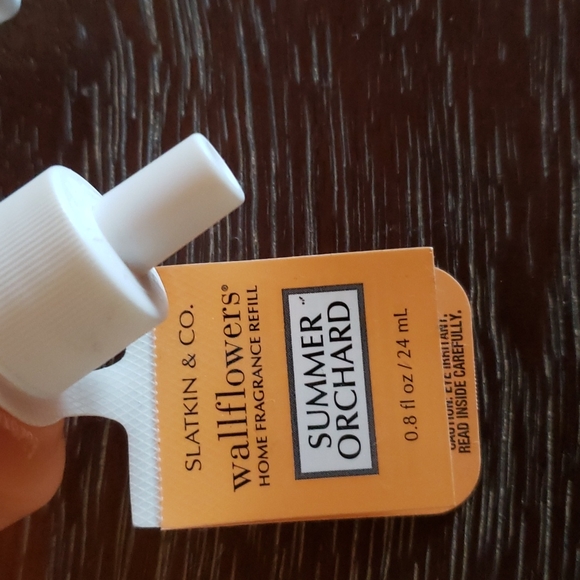 ๐HPX3๐ New! Bath & Body Works Wallflower Summer Orchard (2) Rare! Retired! - Picture 3 of 4